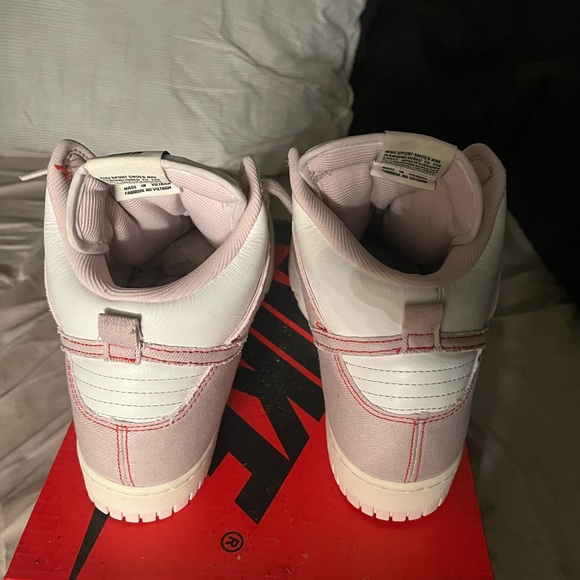 Nike Dunk High - Picture 3 of 4